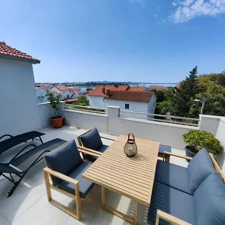Apartment Family Plazina - Place 1 & 2 Petrcane