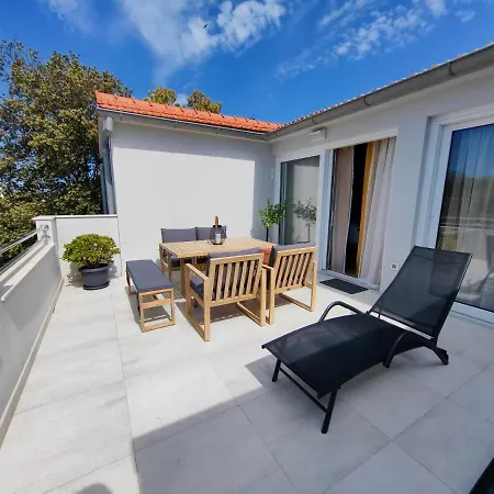 Family Plazina - Place 1 & 2 Apartment